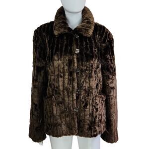 White Stag Faux Fur Coat Size Large